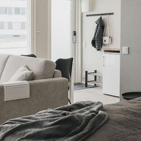 Beautiful New Studio Apartment Nearby The Center ตูร์กู ภายนอก รูปภาพ