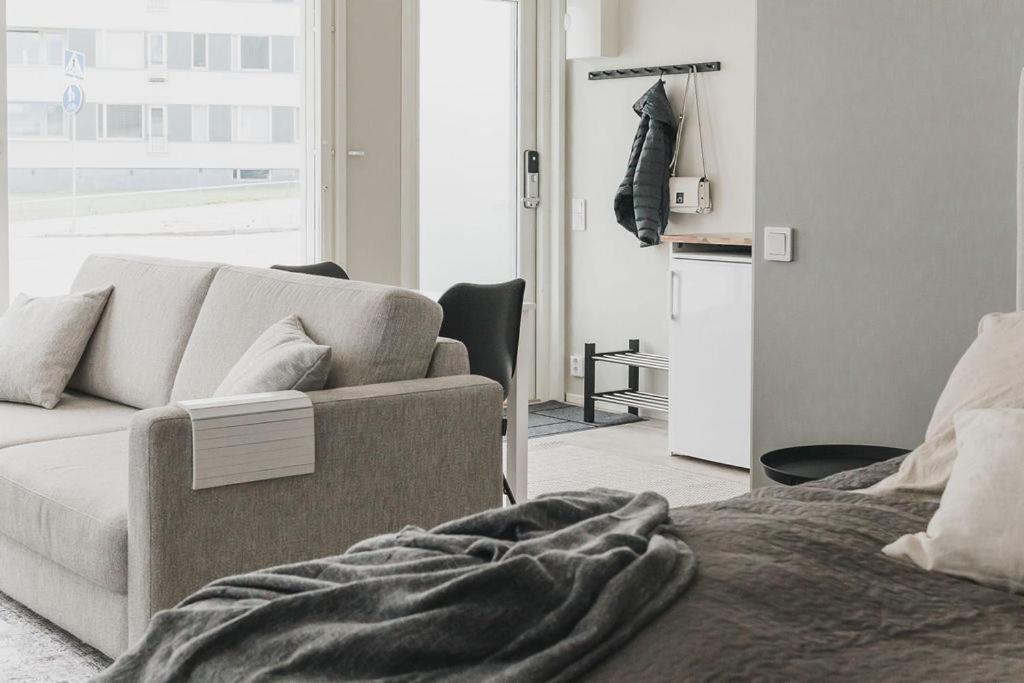 Beautiful New Studio Apartment Nearby The Center ตูร์กู ภายนอก รูปภาพ